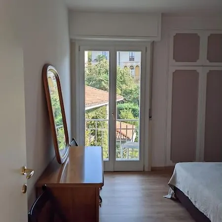 Breathtaking View In The Heart Of Stresa