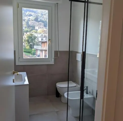 Lejlighed Breathtaking View In The Heart Of Stresa